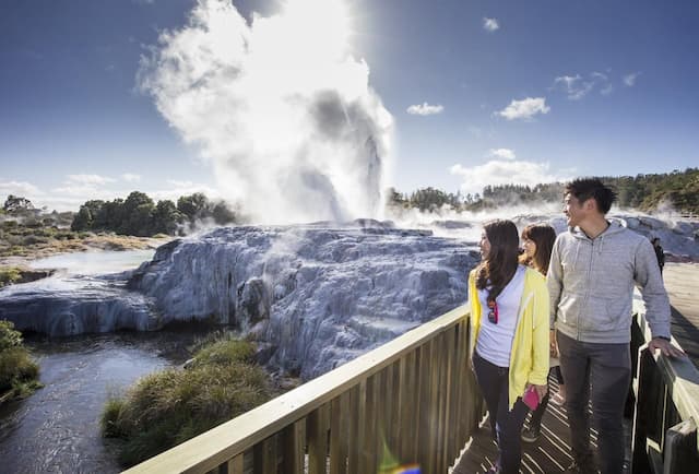 Amazing Australia with Naturally New Zealand