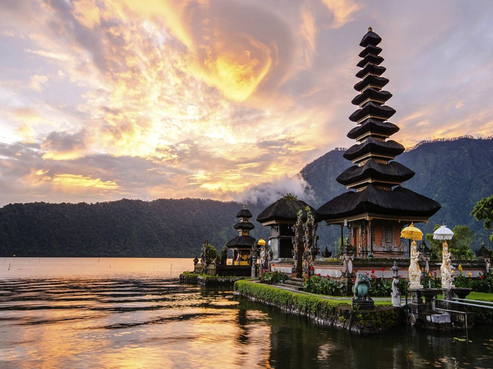 Bali Heaven On The Earth 