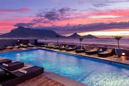 Cape Town - Lagoon Beach - Over View