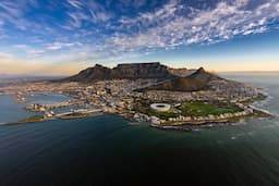 Table Mountain from harbour - 0