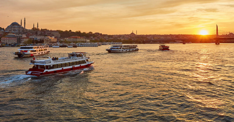 Enjoy Beautiful Bosphorus Cruise