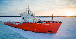 Full Day trip Icebreaker Tour (3 Hours)