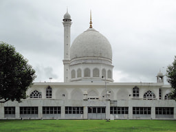 Hazratbal Shrine Mosque