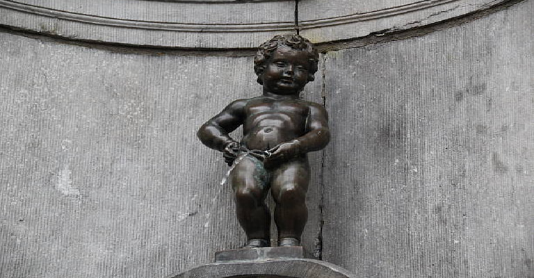 Manneken Pis Statue