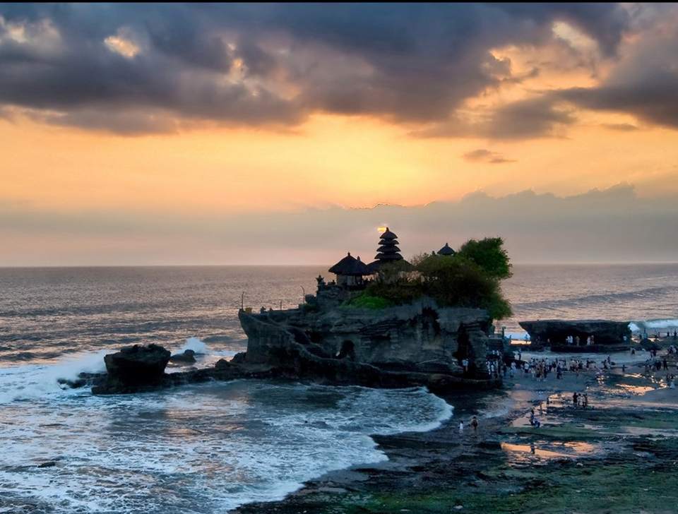 Tanah Lot Temple